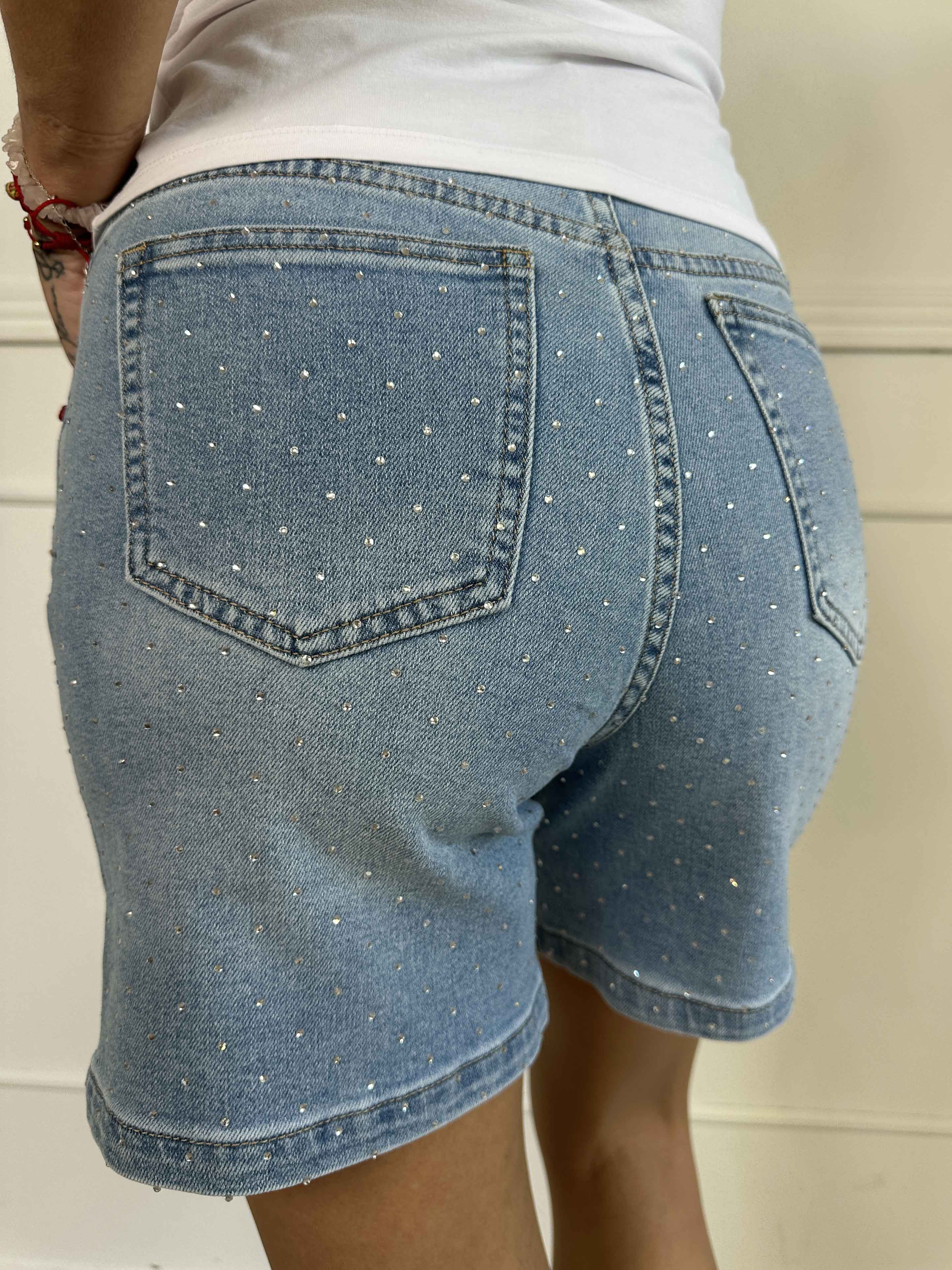 Karla - Denimshorts pyntet med similisten